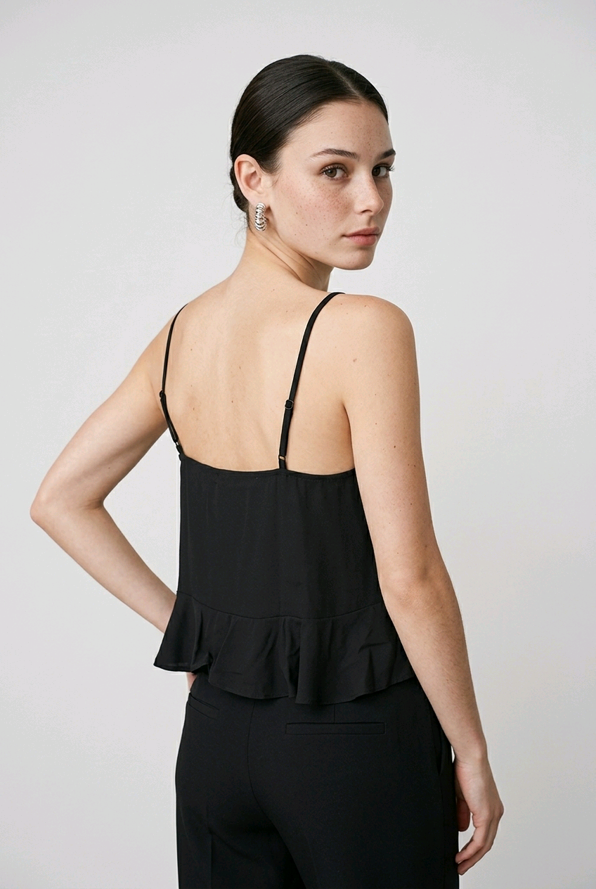 Top femme noir élégant NA-KD à fines bretelles – Taille 36
