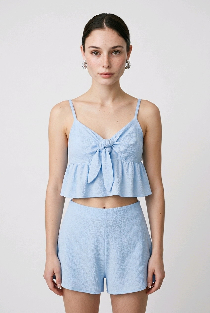 Top femme bleu ciel NA-KD à fines bretelles – Taille 32