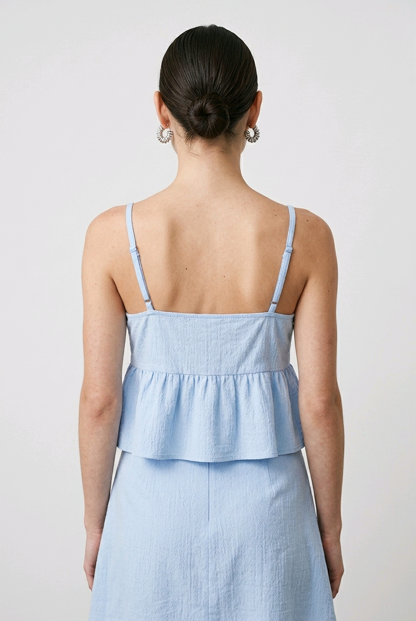 Top femme bleu ciel NA-KD à fines bretelles – Taille 32